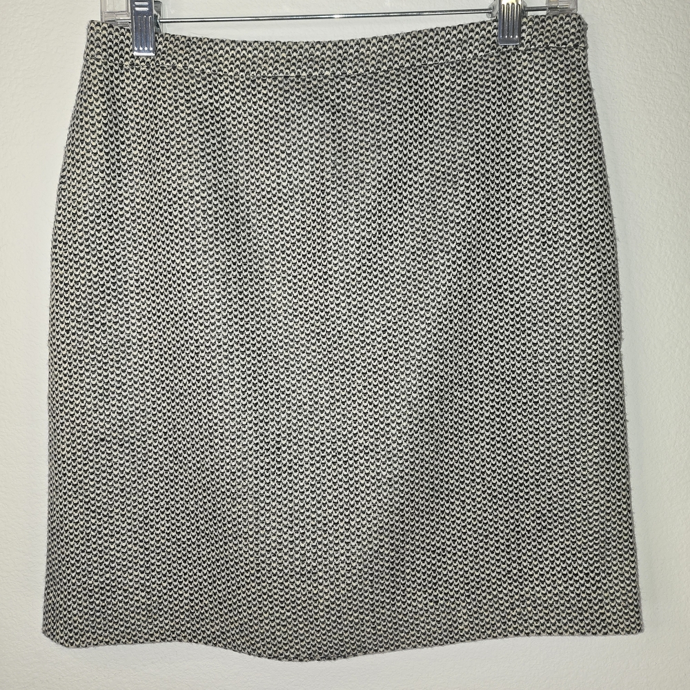 LOFT Black and White Textured Pencil Skirt